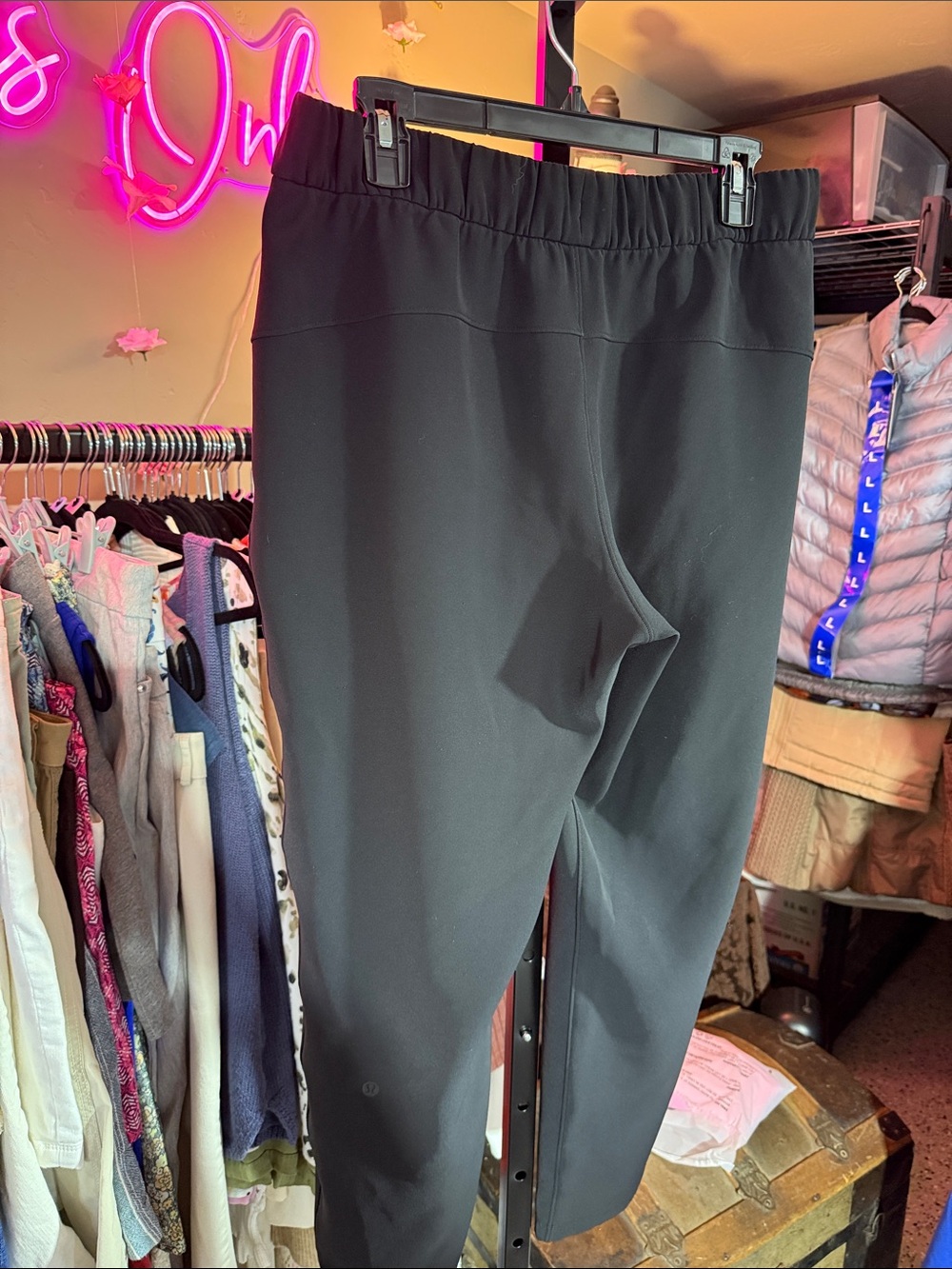 Lululemon On The Fly Black Sz10 New Condition - Picture 5 of 6